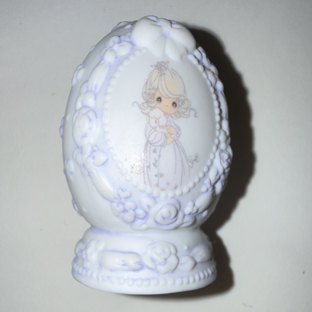 PMI Collector Egg Ceramic Figurine The Lord is My Shepherd Religious 1997